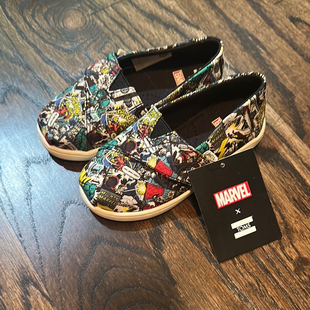 Toms Red and Green Sneakers Vibrant Comic Design marvel